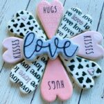 ابزار تزیین کیک به گز مدل استنسیل کوکی طرح Love