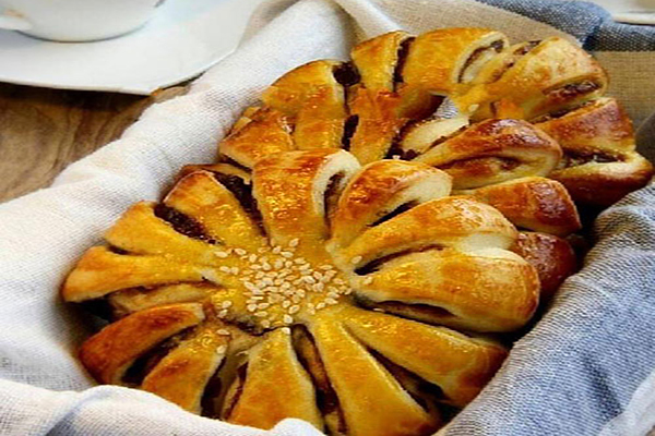 شیرینی نان خرمایی