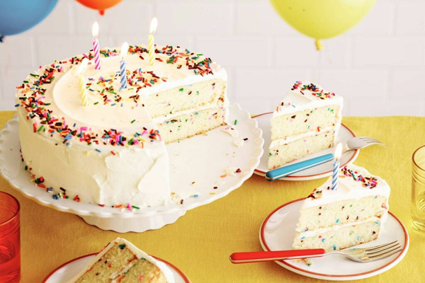 ساده ترین آموزش پخت کیک تولد 