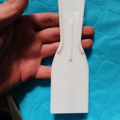 کاردک دسته دار پلاستیکی سایز 5 سانت عمده