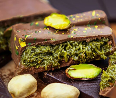 طرز تهیه شکلات بار پسته ای مخصوص دبی