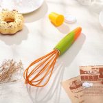 استفاده از همزن سیلیکونی مدل بلال و ذرت در آشپزخانه کیک پزی