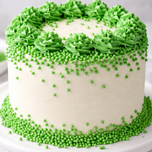 تزیین کیک تولد با ترافل تزئین کیک مدل توپی ریز سبز