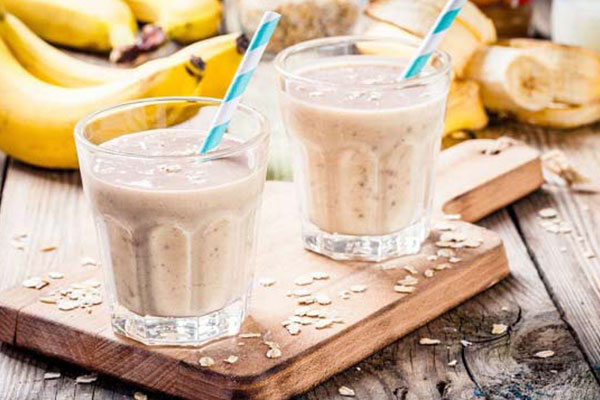 طرز تهیه اسموتی جو پرک و شیر