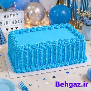 کیک تولد اماده شده با رنگ خوراکی اسانس ایران IEC مدل مایع آبی آسمانی